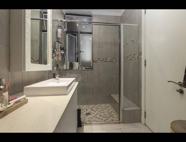 1 BEDROOM APARTMENT FOR SALE IN UMHLANGA RIDGE